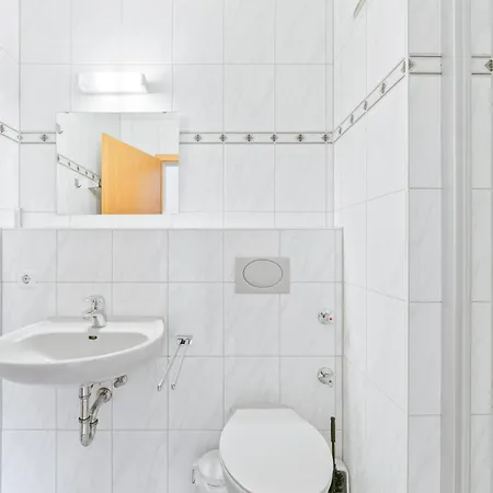 N1 Haus Fuer 12 Personen 6 Zimmer - Mit Kueche, Ideal Fuer Teams