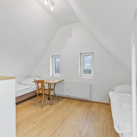 Lejlighed N1 Haus Fuer 12 Personen 6 Zimmer - Mit Kueche, Ideal Fuer Teams